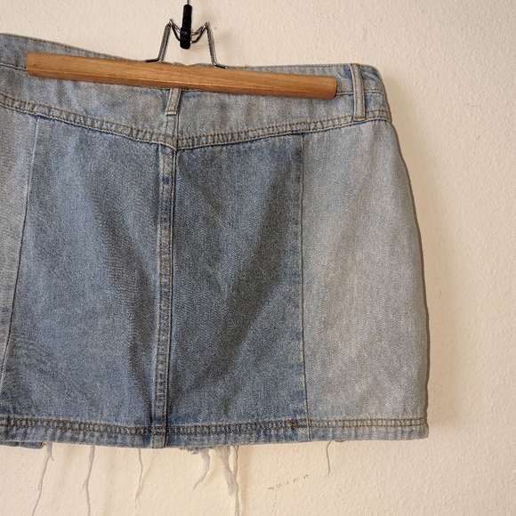 Lulu's Party Girl Two Tone Denim Mini Hi Rise Skirt - Picture 5 of 7